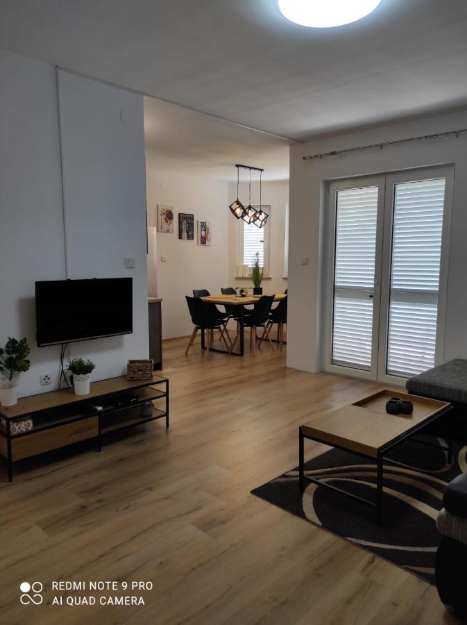 Apartman Branimir Novalja Luaran gambar