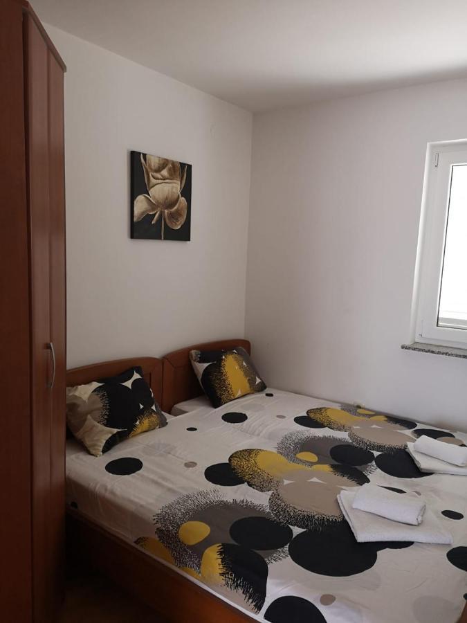 Apartman Branimir Novalja Luaran gambar